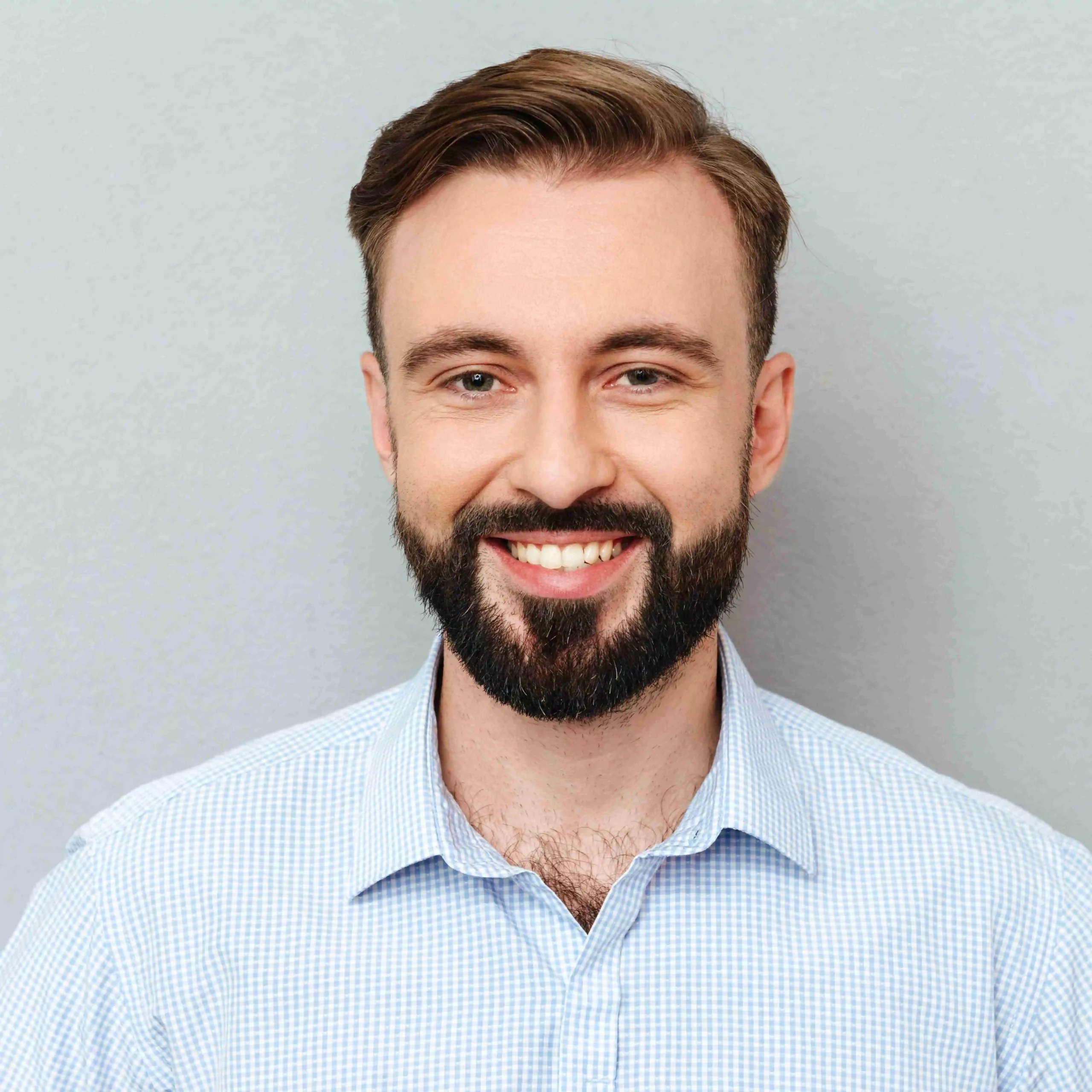 Michael Lee<span class="fi fi-mx" style="margin-left: 6px;"></span>